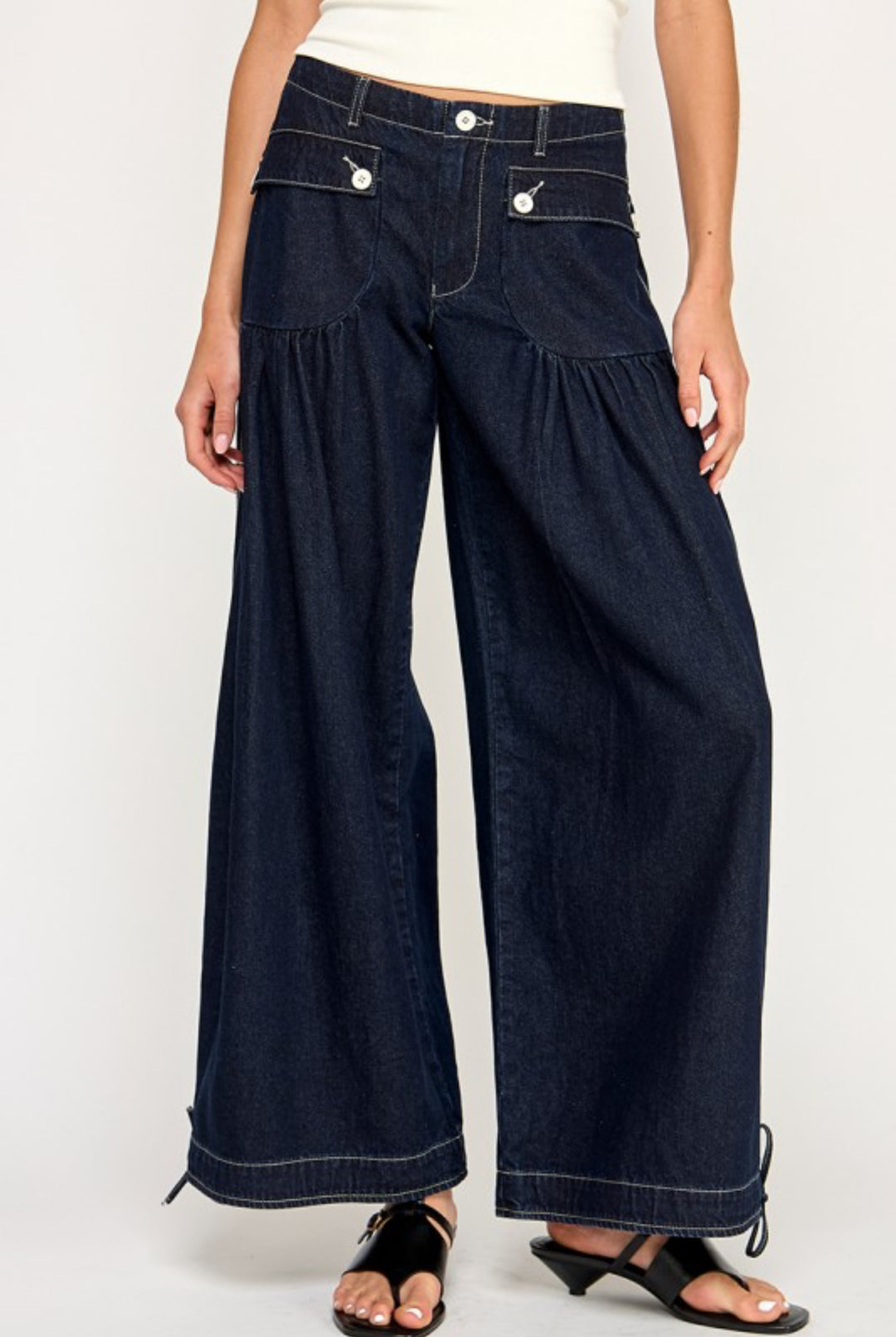 THE TRENDY JEANS