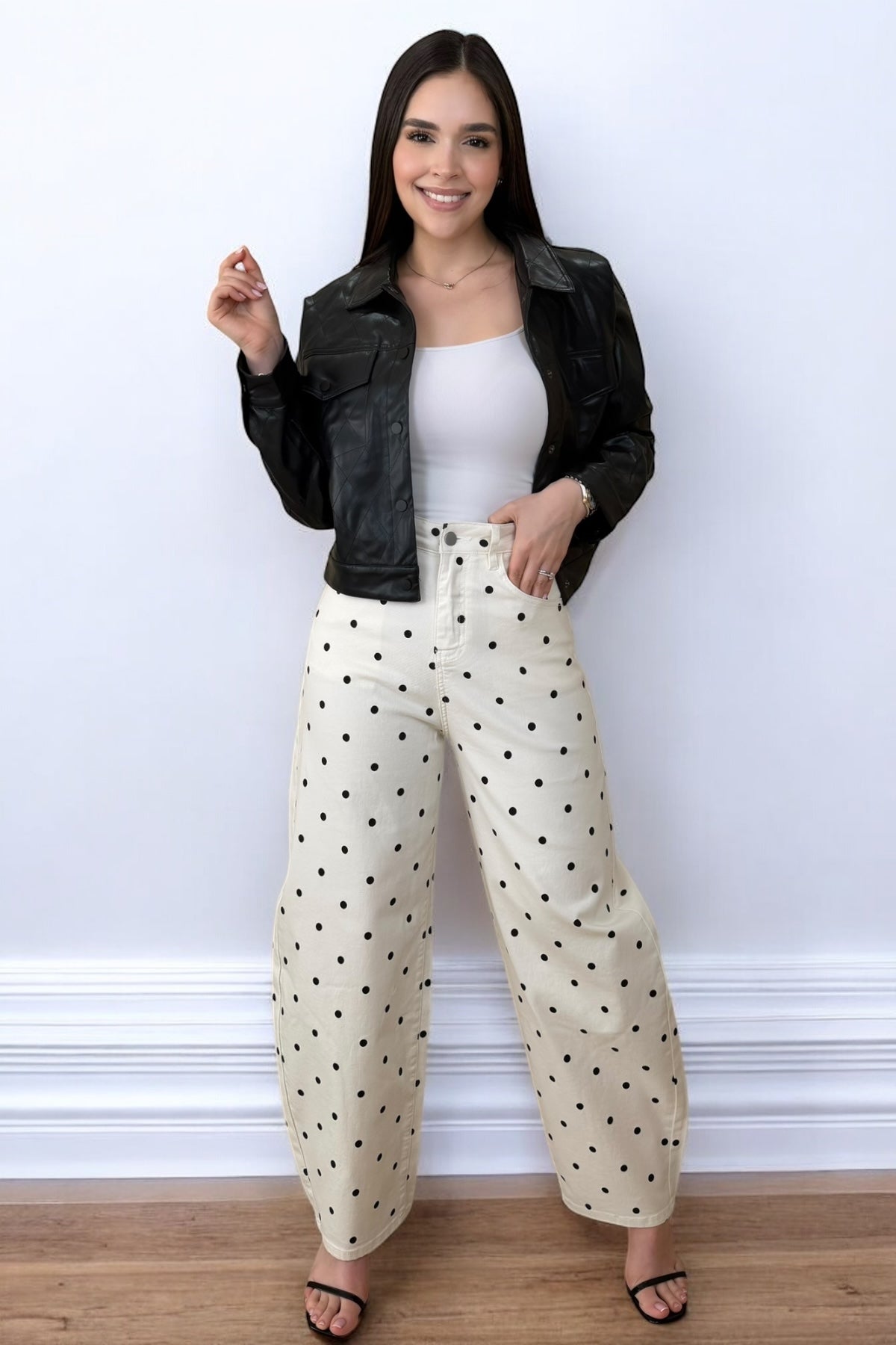 BLACK LEATHER JACKET