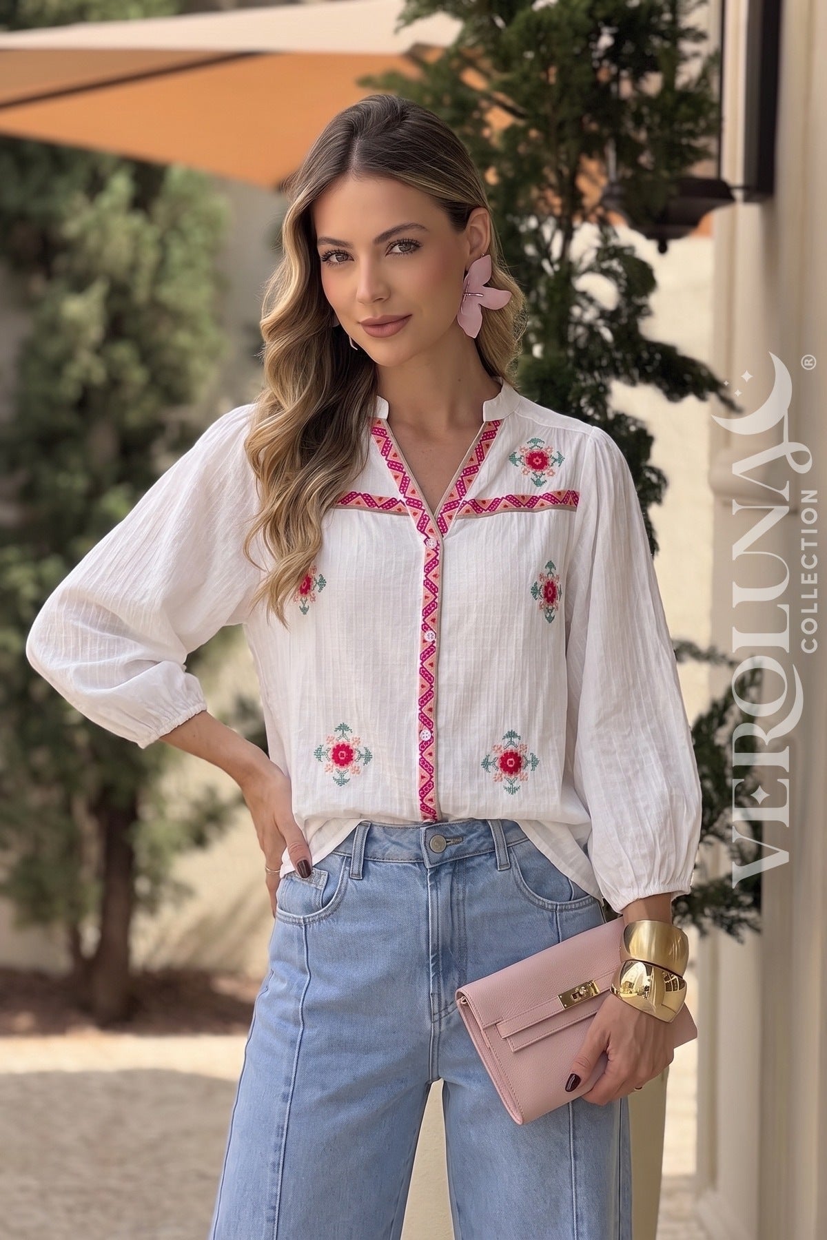 WHITE EMBROIDERED BLOUSE