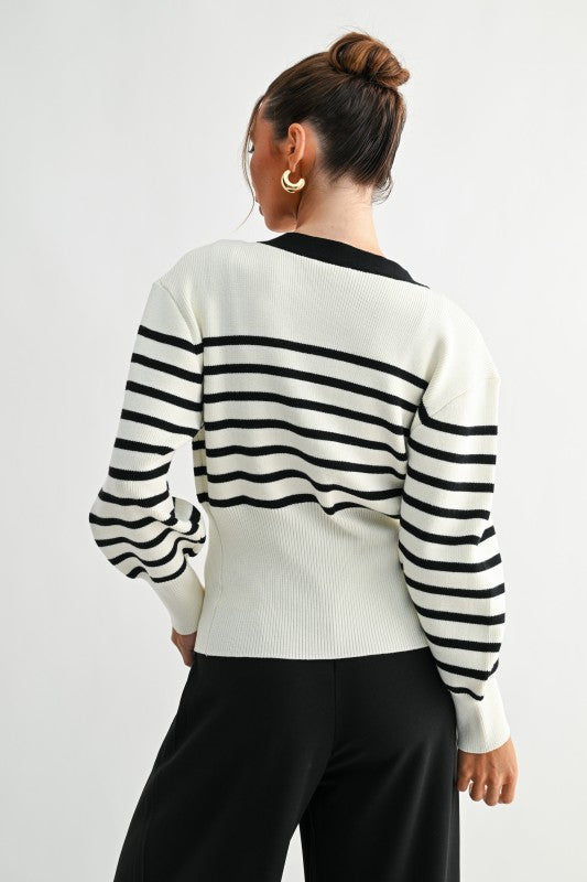 THE LINES GOLD SWEATER