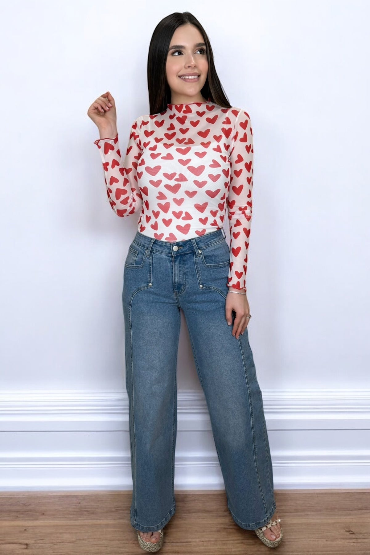 CUTE HEART TOP
