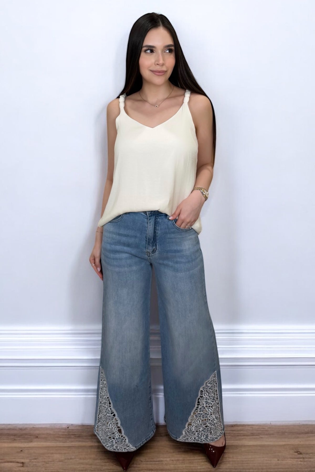 FLOR BORDADO & CROCHET JEANS