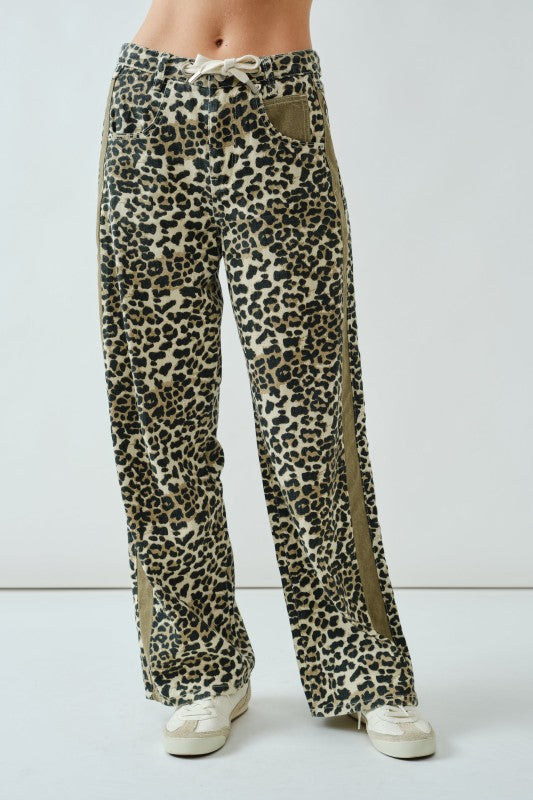 LEOPARD JEANS