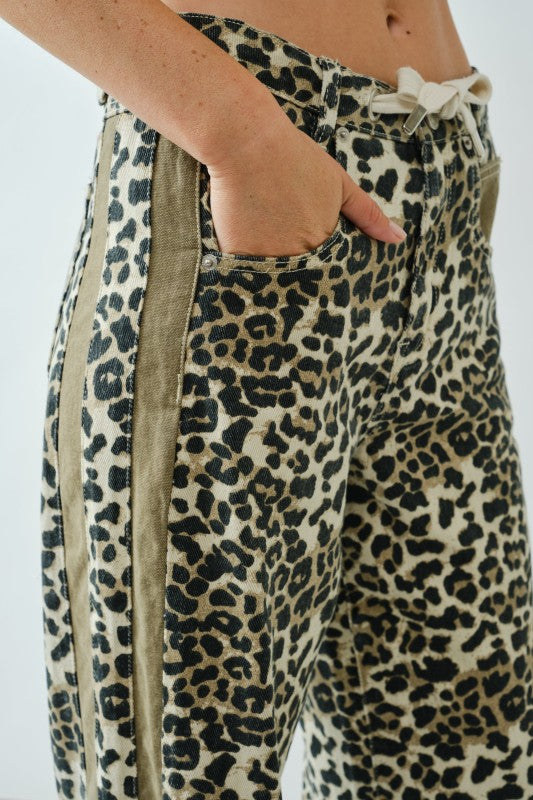 LEOPARD JEANS