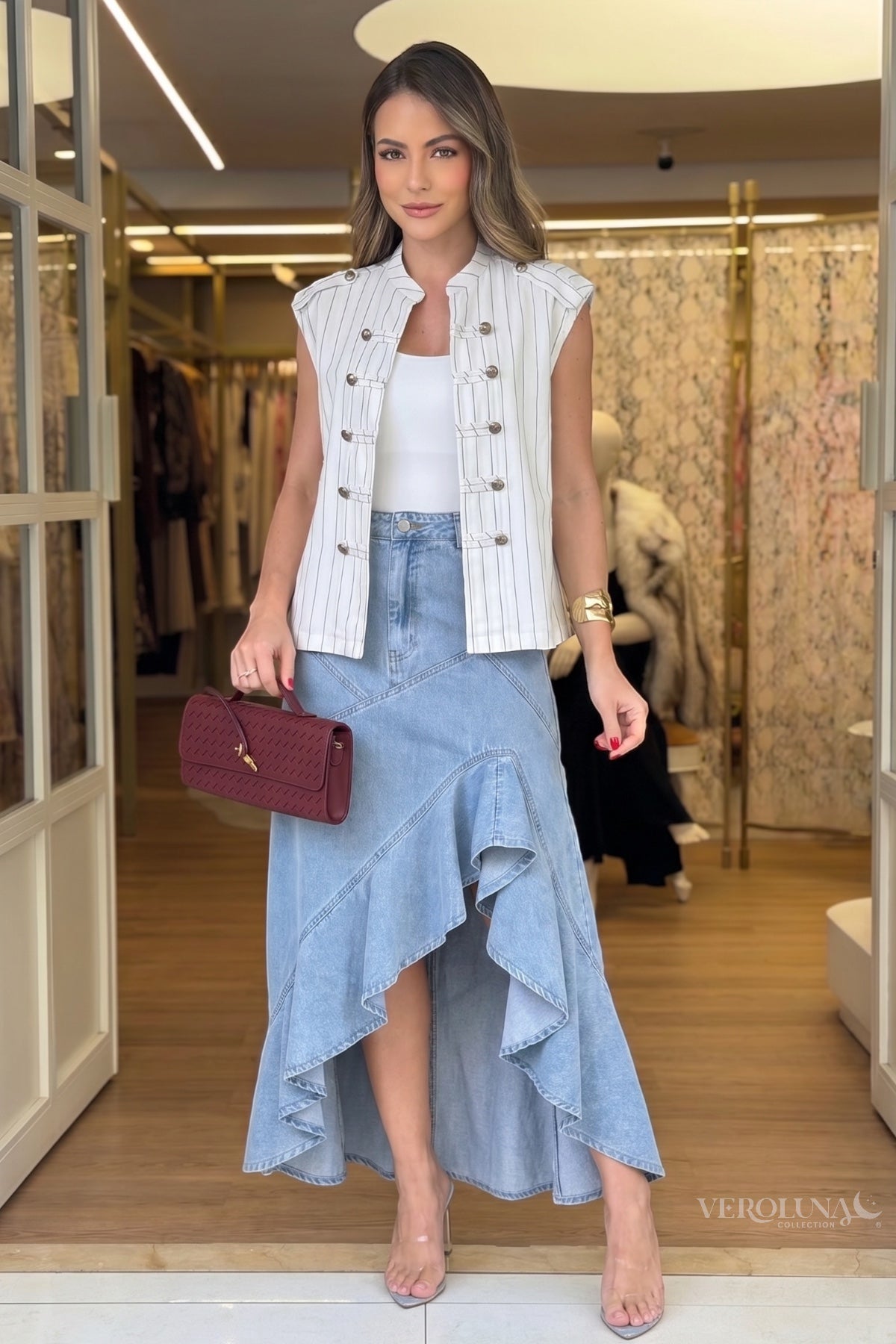THE ELEGANT SKIRT